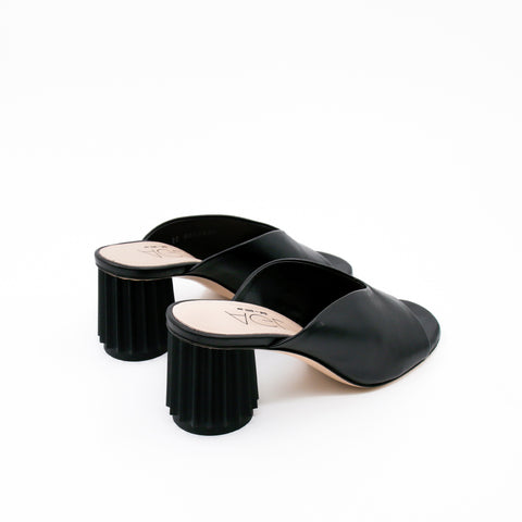 Dorica Mule - Black