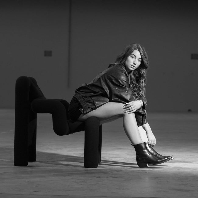 Cubist Western - Black