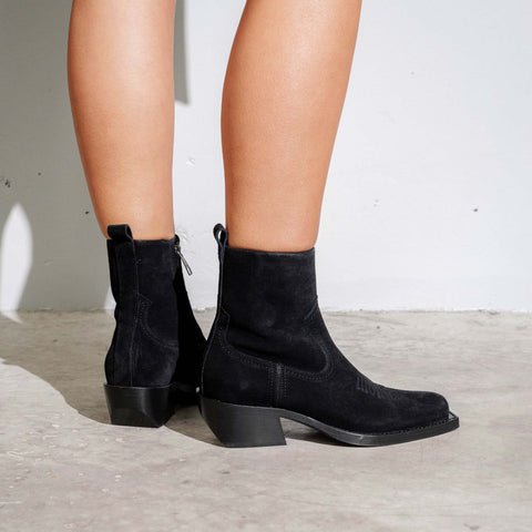 Cubist Western - Black Suede