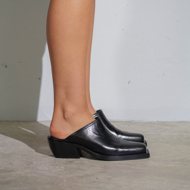 Cubist Mule - Black