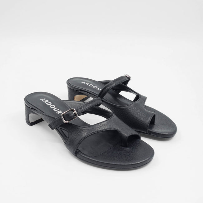 Livia Slide - Black