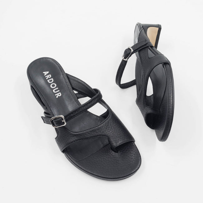 Livia Slide - Black