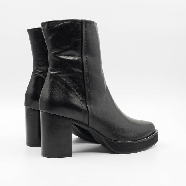 Loreen - Black
