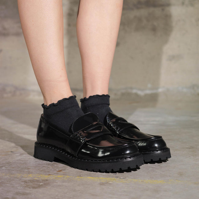 Meseta - Black Patent