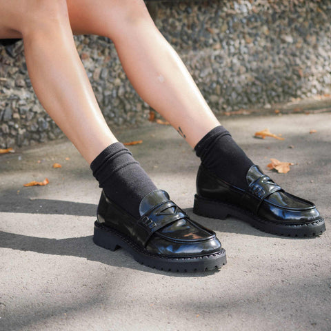 Meseta - Black Patent