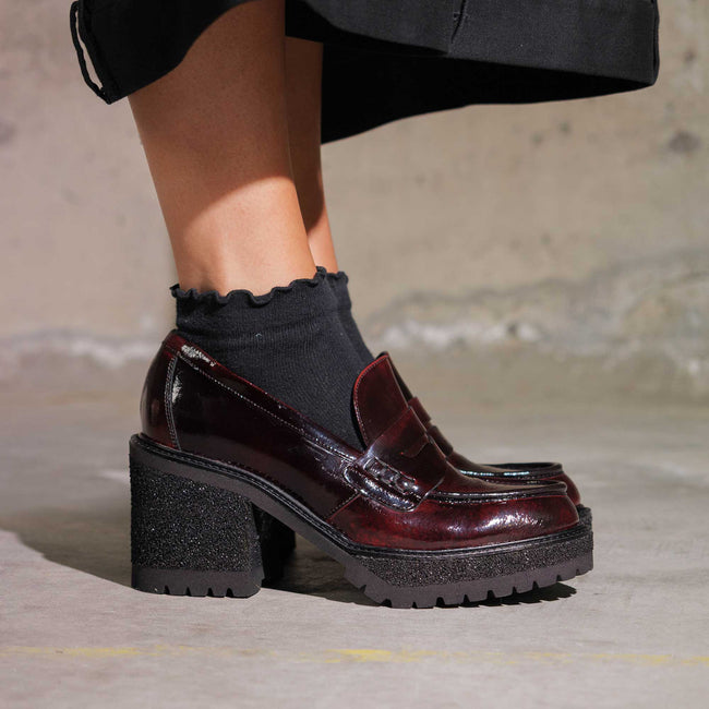 Ohlsdorf - Dark Red Patent