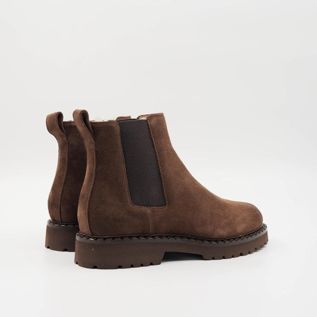 Reuss - Hazelnut Suede