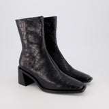 Madison - Black Croc