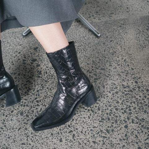 Madison - Black Croc