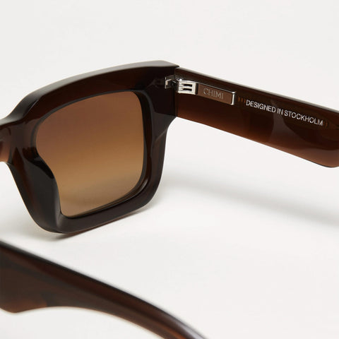 05 Core - Brown