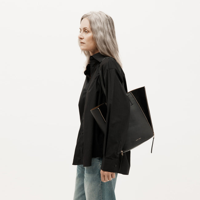 Mr Scurry Tote Midi - Black