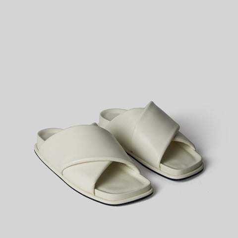 Carr - Nata | PRE-ORDER