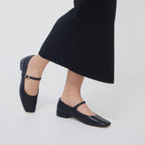 Madi Flat - Black