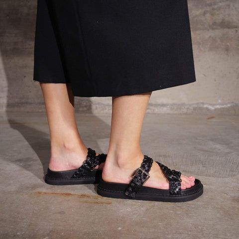 Aki Braided Slide - Black