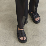 Knotted Platform Slide - Black