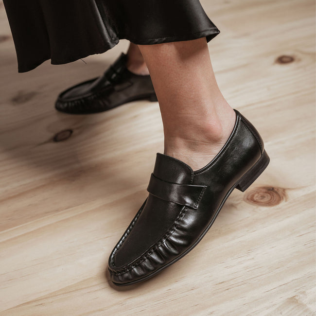 Naomi Loafer - Black