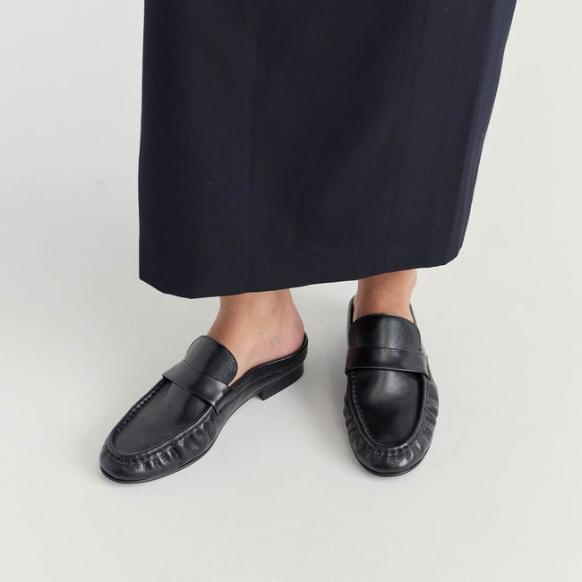 Naomi Mule - Black