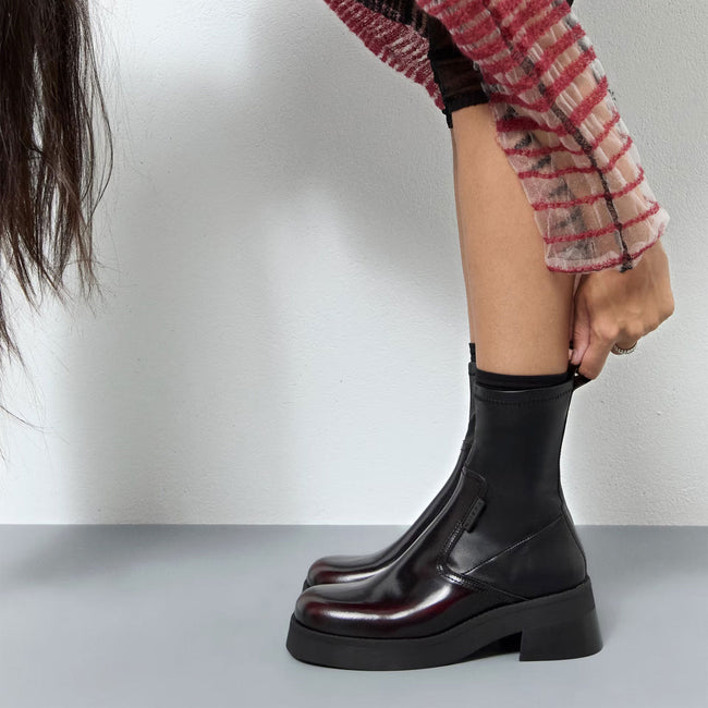 Oliana - Burgundy Black