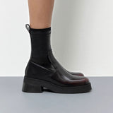 Oliana - Burgundy Black