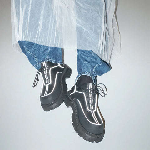 Valle Brogues - Black