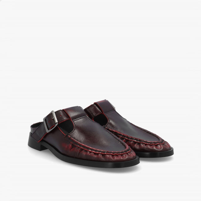 Gianna - Brushed Red