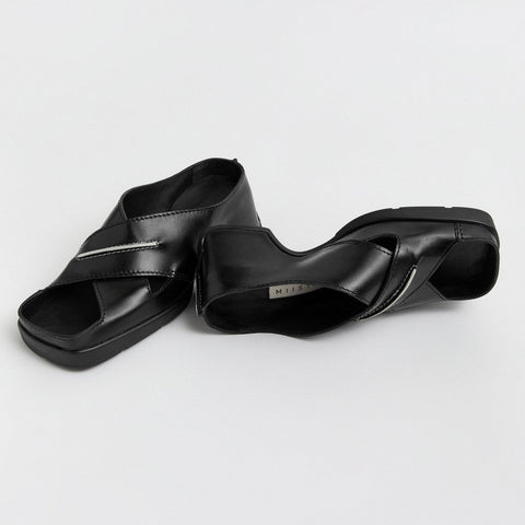 Nira - Black