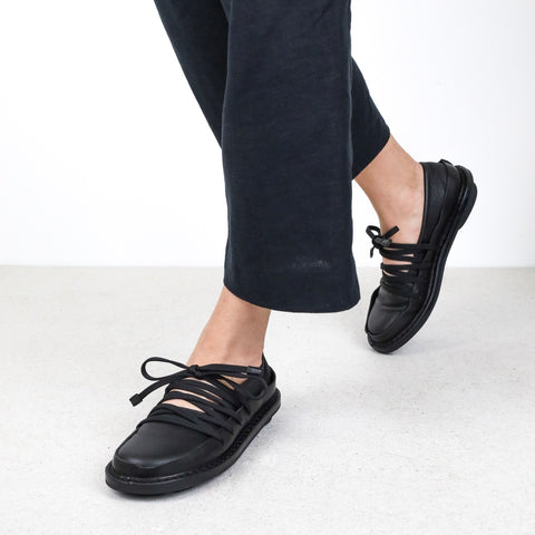 Calima - Black