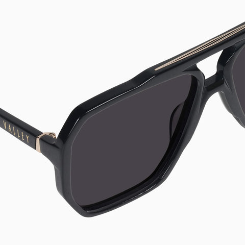 Rodeo - Gloss Black/Black Gradient Lens