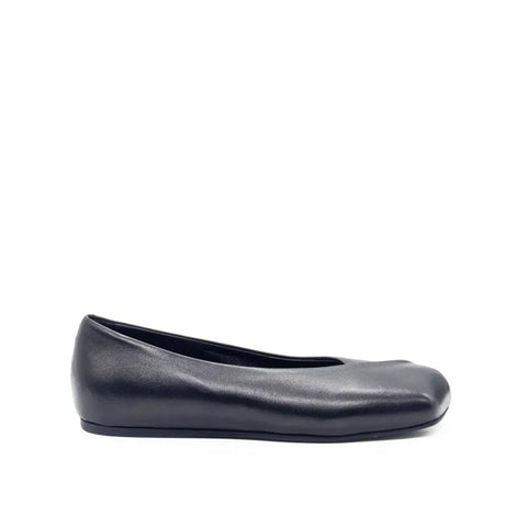 Livia - Black