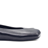 Livia - Black
