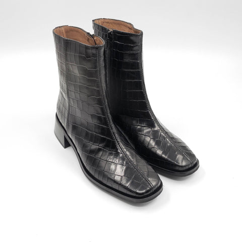 Neville - Black Croc