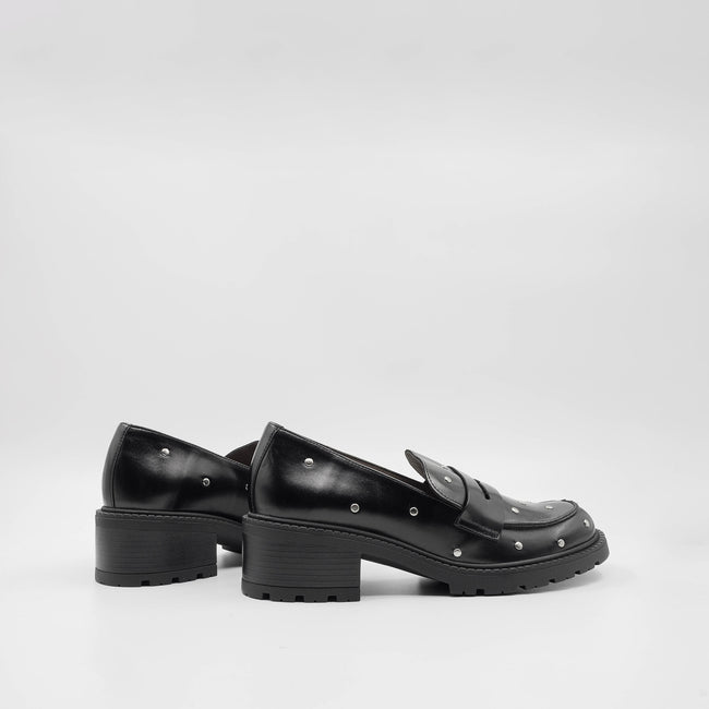Nikolai - Black Stud