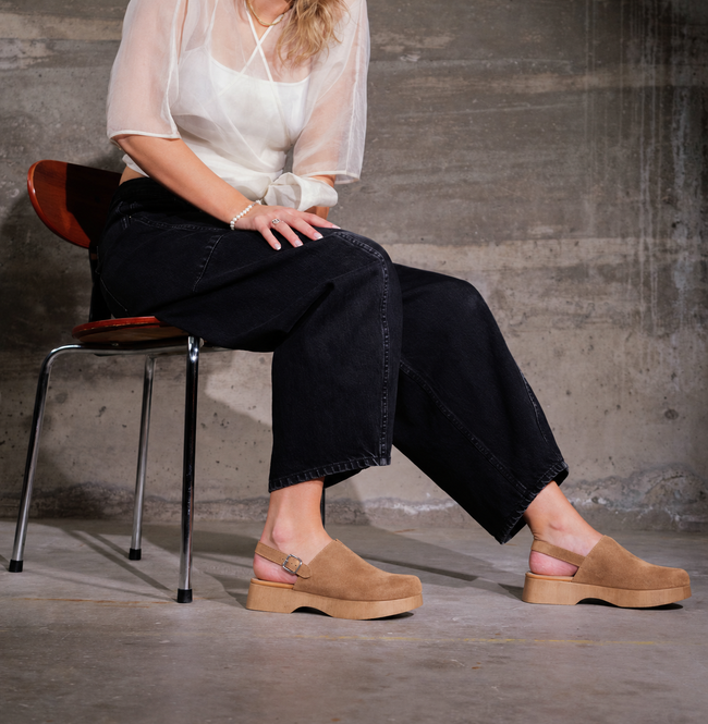 Deidre - Sand Suede