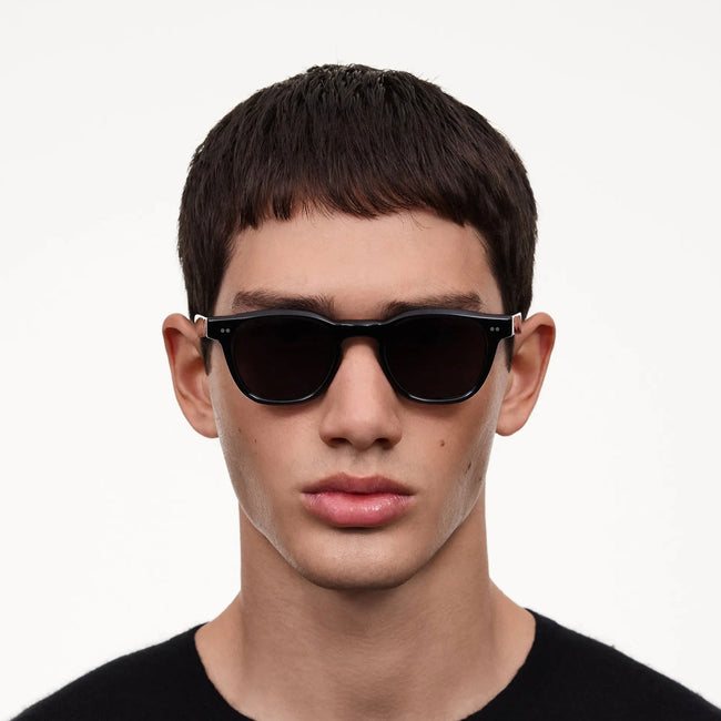 01 Core - Black