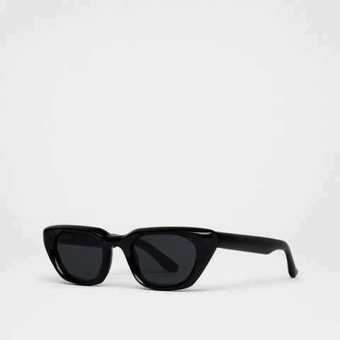 X17 - Black