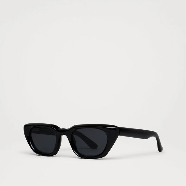 X17 - Black