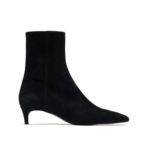 Noma - Black Suede